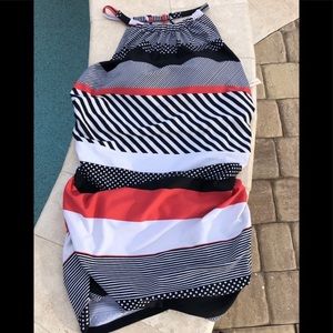 Reposh: swimsuit top